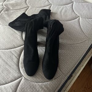 Elegant Black Women's Boots